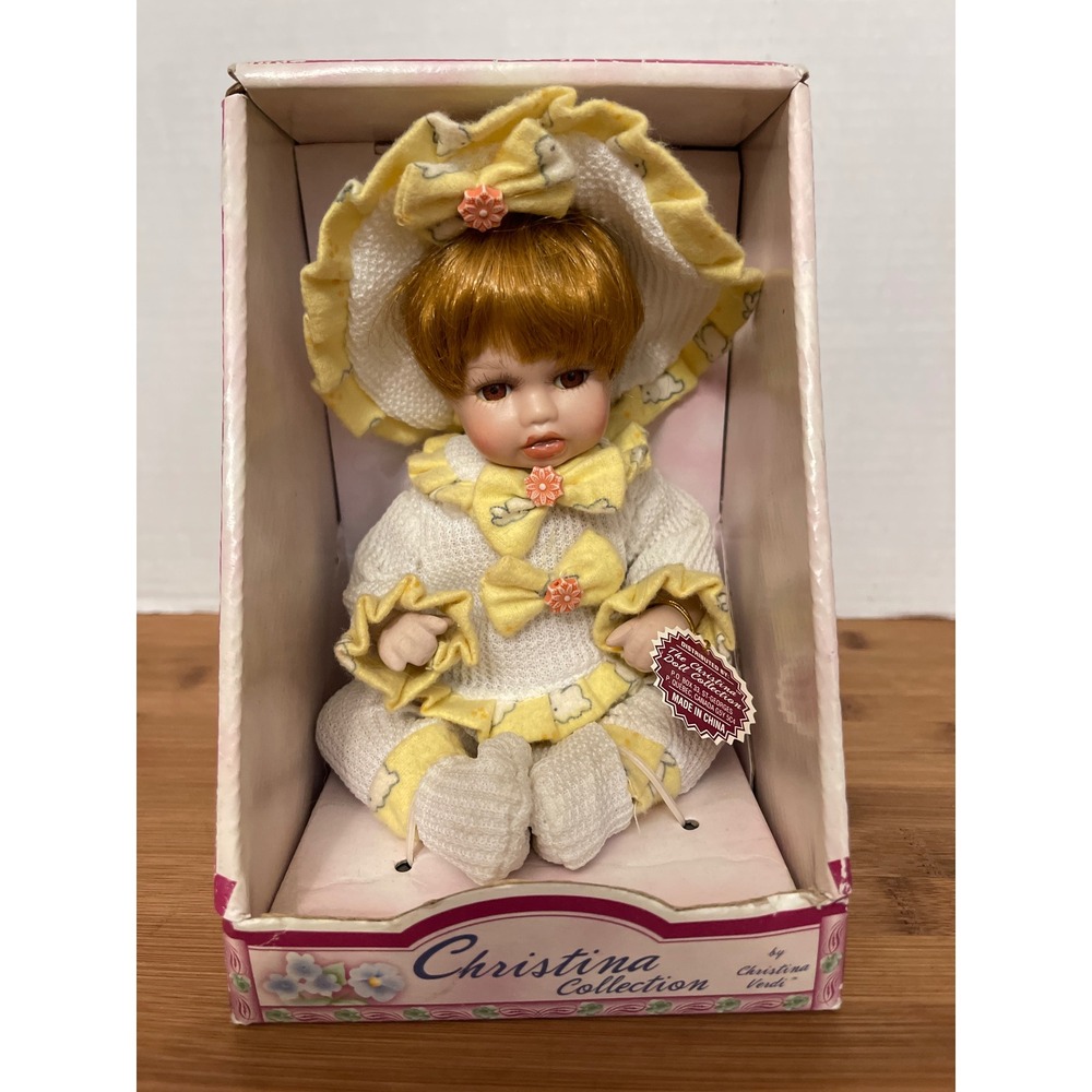Christina Verdi 2004 Porcelain‎ Doll Yellow Outfit Collectible Keepsake